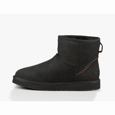 Botas UGG Classic Mini Deco Homem Pretas | PT-KRLSG